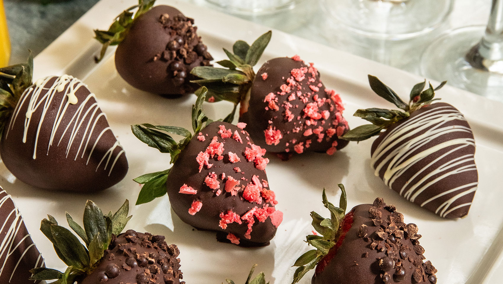 Sparkling wine and chocolate covered strawberries at kimpton hotel monaco dc
