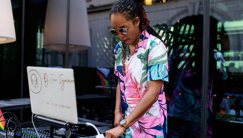 DJ